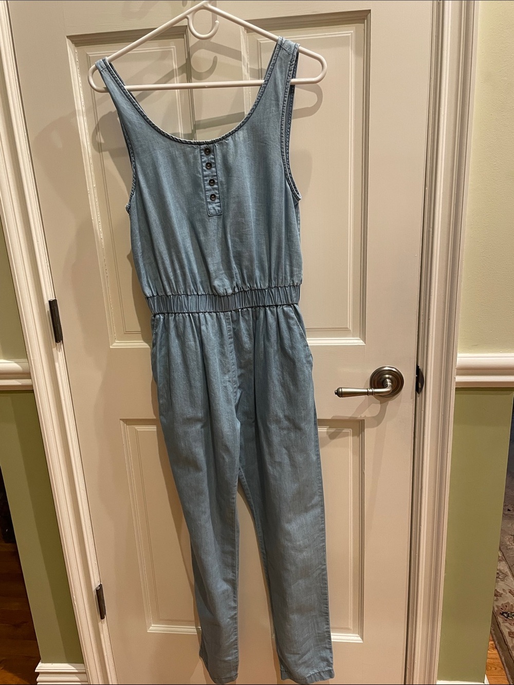 Romeo and Juliet Chambray Sleeveless Jumpsuit Size S